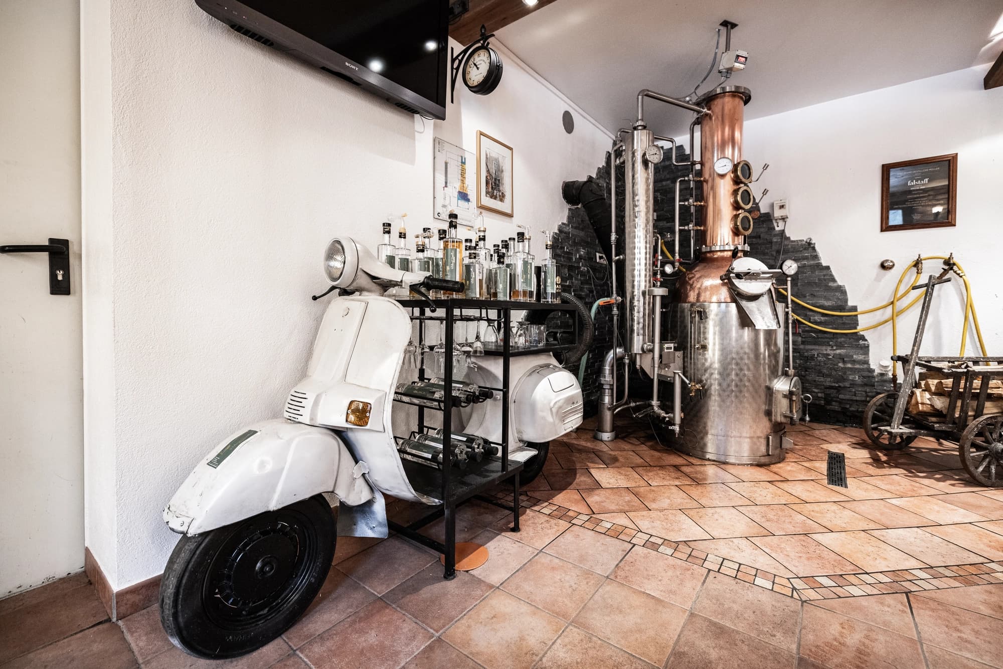 Atmosphäre in der JulesSpirits Brennerei in Radstadt