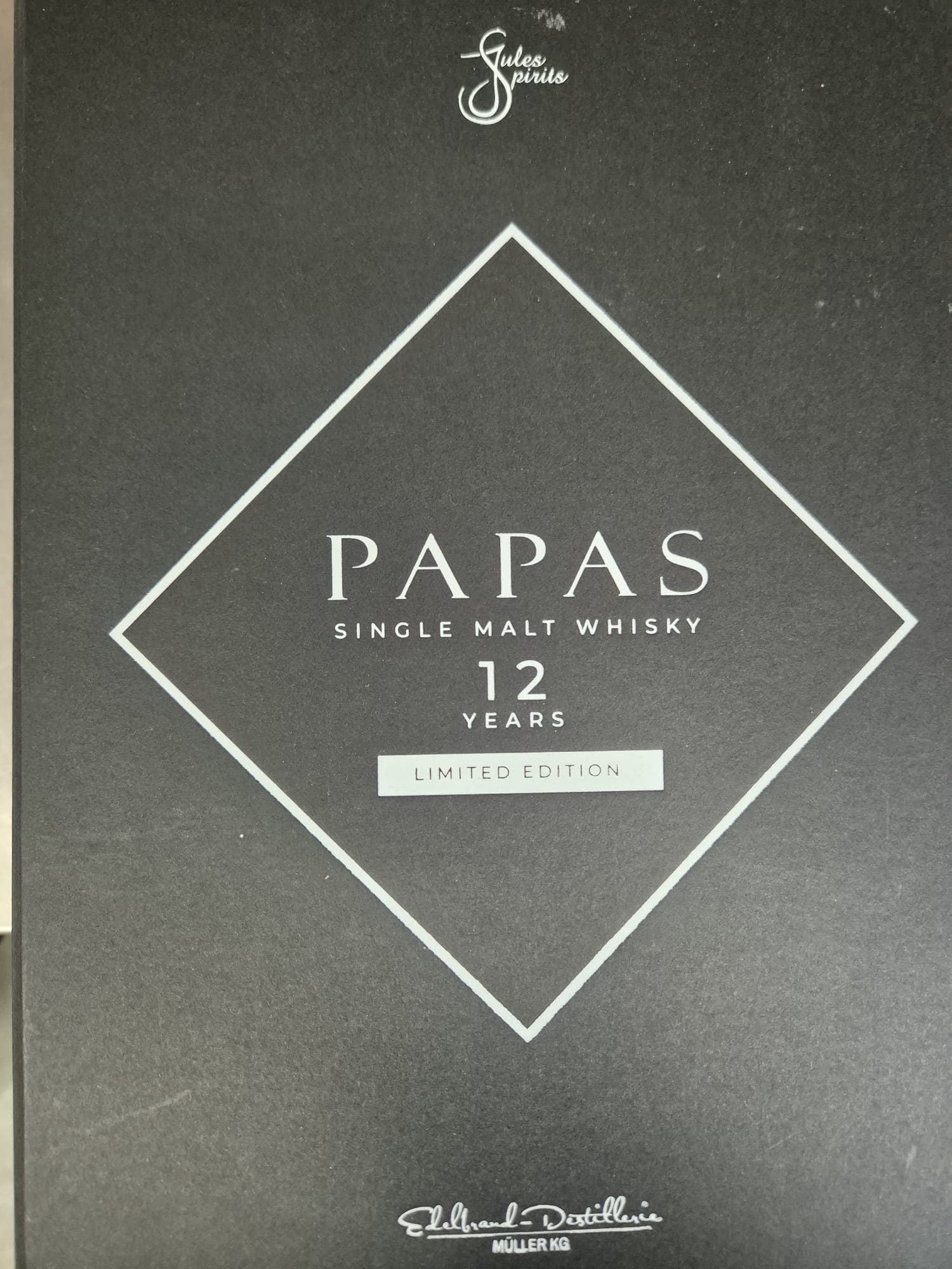 PAPA Whisky Verpackung Karton